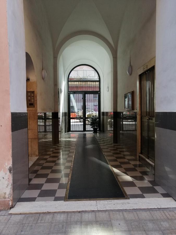 Appartamento Vicino Stazione Termini E La Sapienza Casa Buffa Рим Экстерьер фото